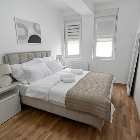 Porto Lux ארנדלובאץ'